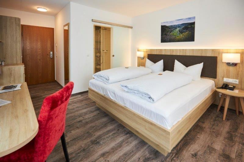 Flair Hotel Gasthof Zum Hirsch Hayingen Экстерьер фото