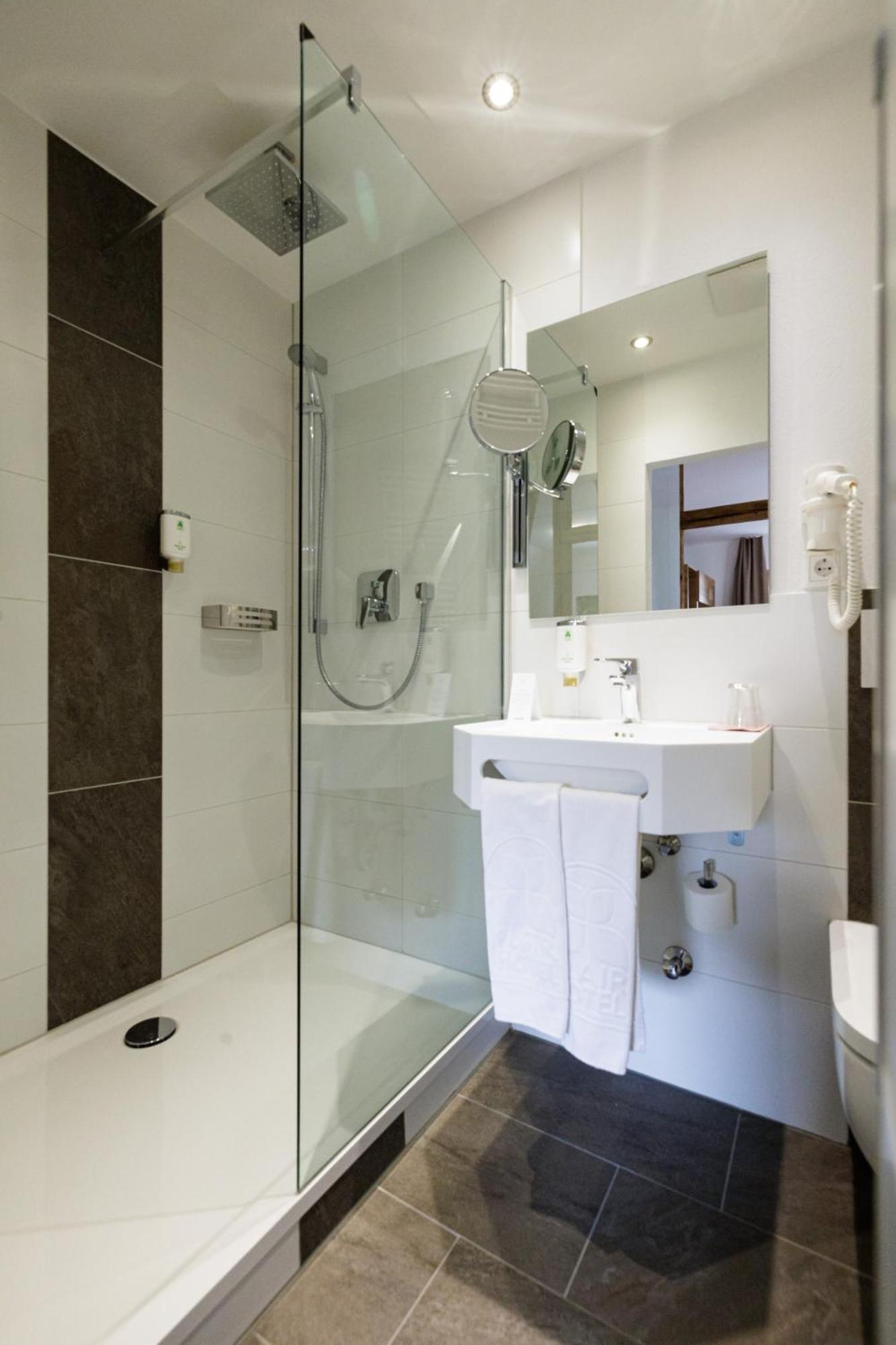 Flair Hotel Gasthof Zum Hirsch Hayingen Экстерьер фото