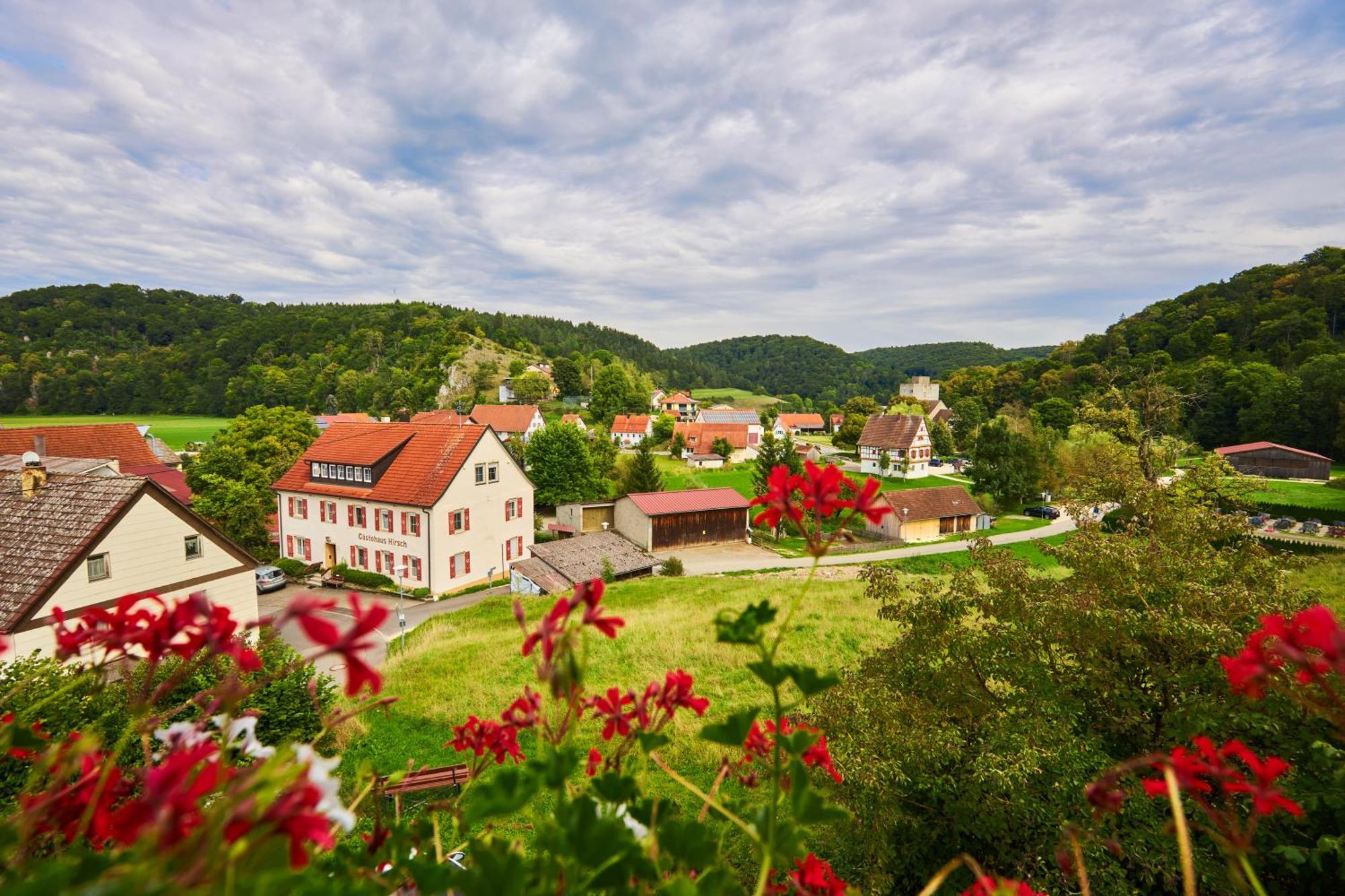 Flair Hotel Gasthof Zum Hirsch Hayingen Экстерьер фото